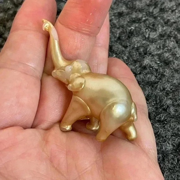 Gold Tone Elephant Miniature Figurine Gold Leaf READ - Picture 2 of 5
